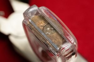 Read more about the article 其中一個佛牌辨別真偽的方法：廟印